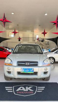 HYUNDAI TUCSON 2.0 MPFI GL 16V 142CV 2WD GASOLINA 4P MANUAL HYUNDAI TUCSON 2.0 MPFI GL 16V 142CV 2WD GASOLINA 4P MANUAL